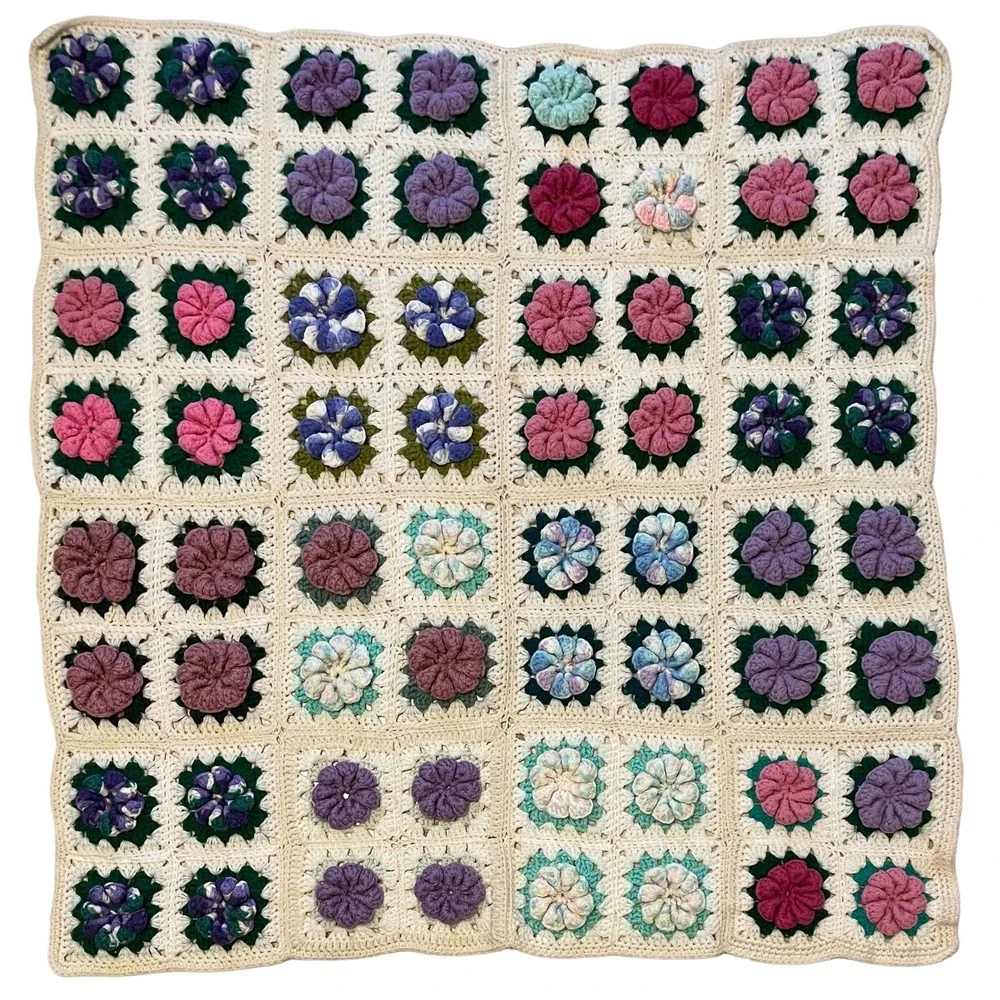 VTG Granny Square Ivory Multicolor 3D Crochet Baby Blanket Throw Afghan 38